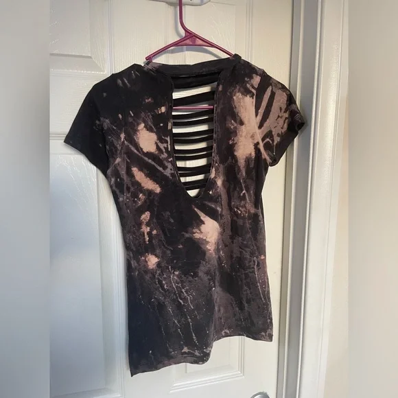 Affliction Brand women’s plunging neckline - Picture 2 of 3